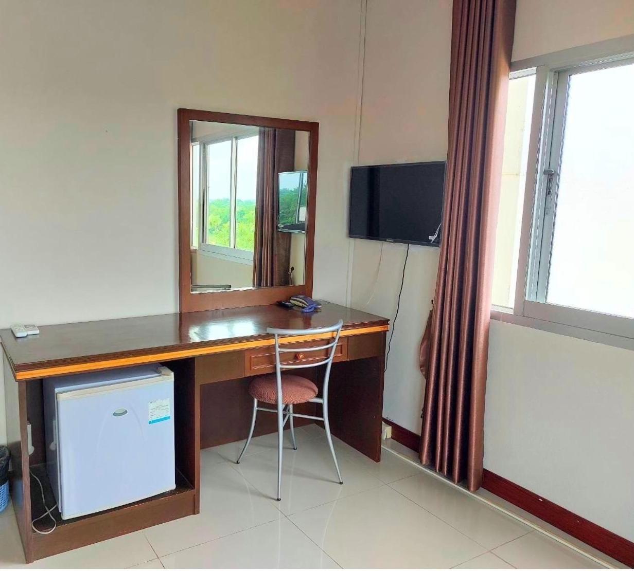 KP hotel Kumphawapi Exteriér fotografie