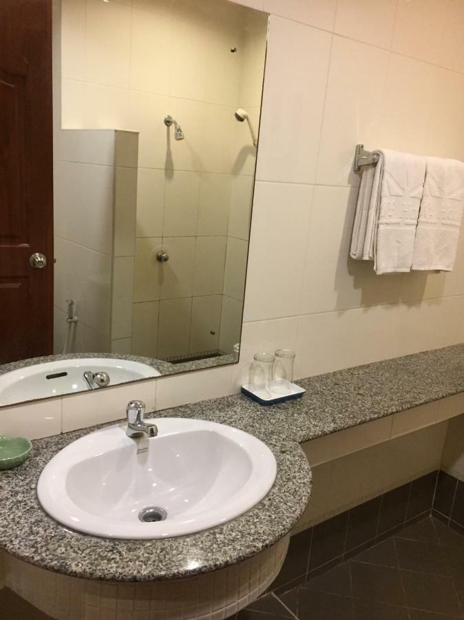 KP hotel Kumphawapi Exteriér fotografie